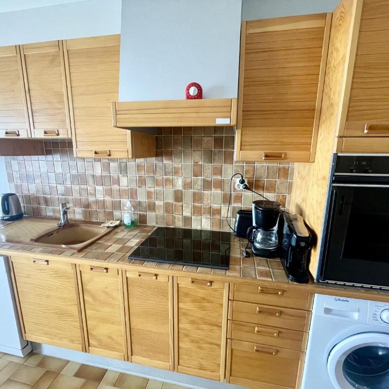 Appartement vue mer avec balcon, parking privé, aux Sables-d'Olonne - FR-1-92-943 - Appartement - 8