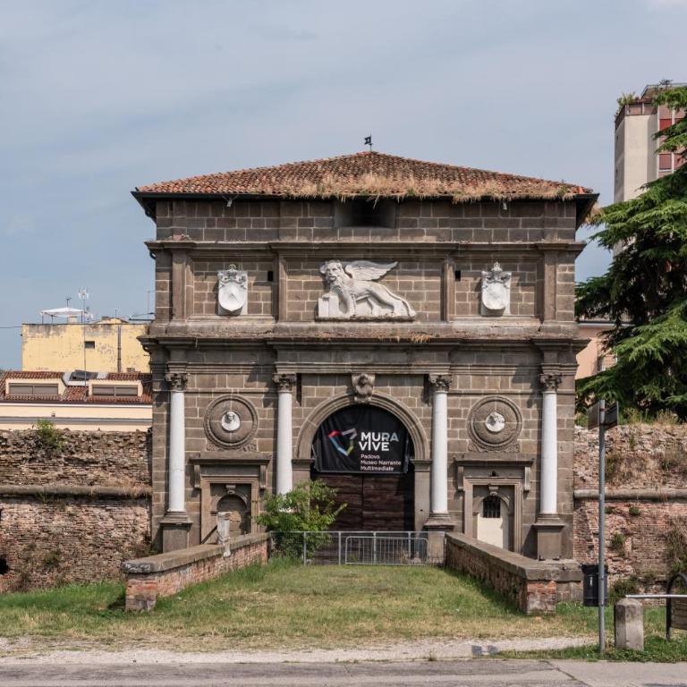 Elegant City-Center Apartment in Villa - Private Parking - Appartamento con 1 Camera da Letto - 30