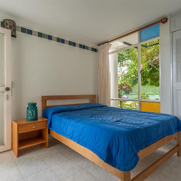 Casa estilo mediterráneo en Anapoima - Casa de 4 dormitorios - 2