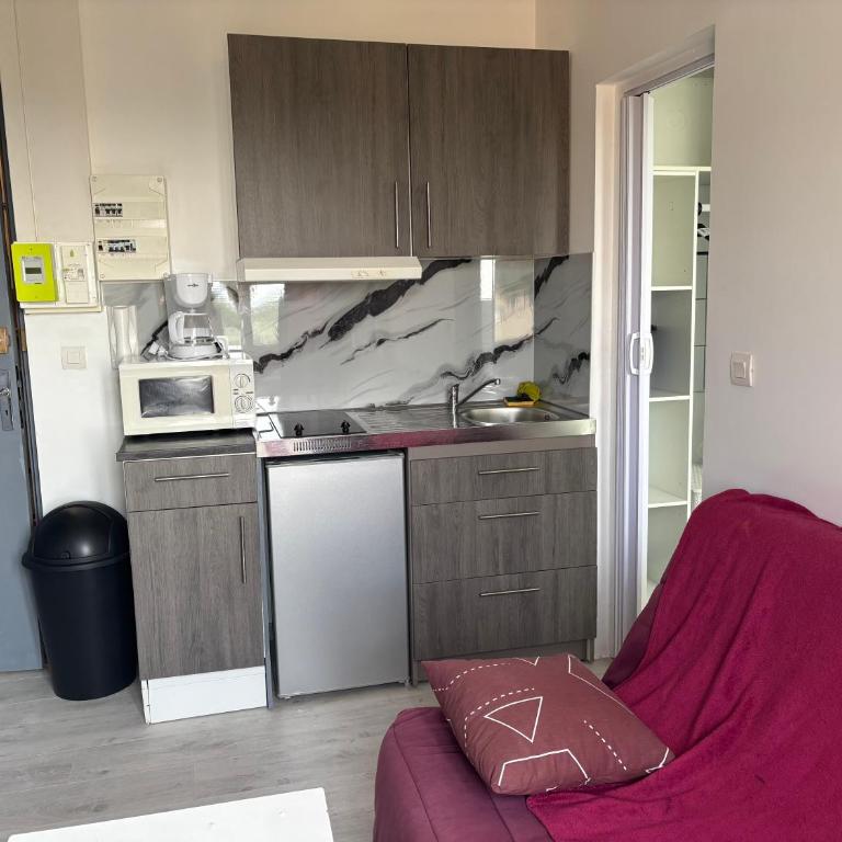 Studio tout équipé pour 2 a 15 minutes de valras plage - Appartement 1 Chambre - 6