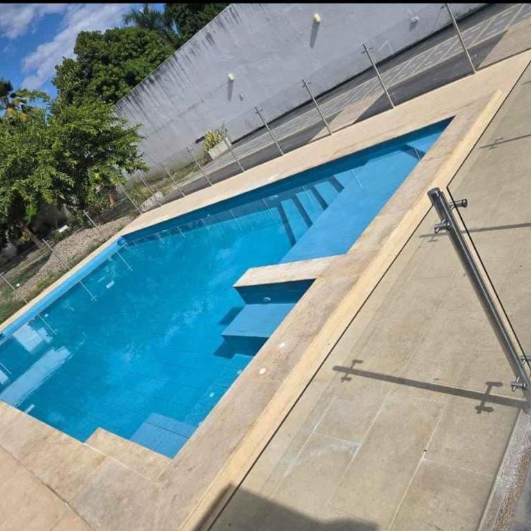 CASA QUINTA INCRIEBLE EN RICAURTe CUNDINAMARCA - Casa de 4 dormitorios - 4