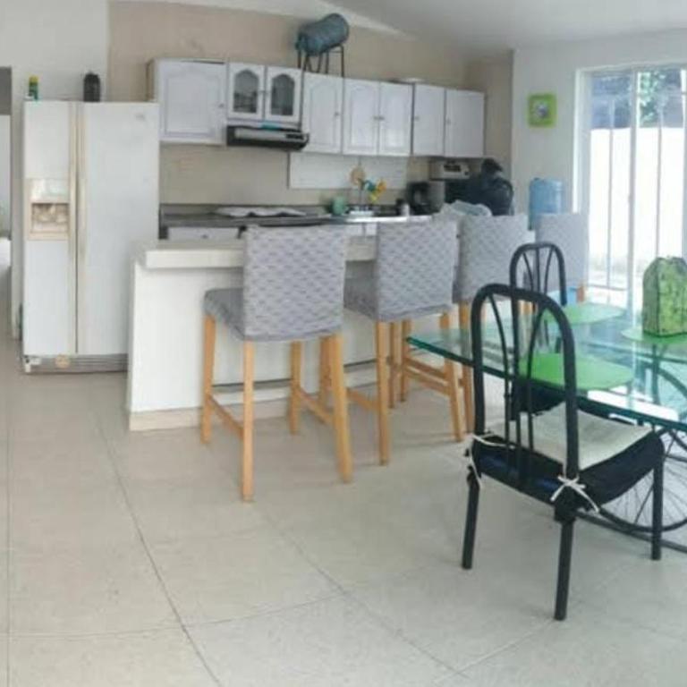 CASA QUINTA INCRIEBLE EN RICAURTe CUNDINAMARCA - Casa de 4 dormitorios - 9