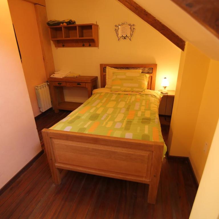 Casa Verde Hostal - Single Room with Private Bathroom - 3