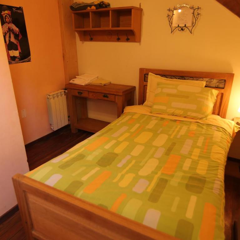 Casa Verde Hostal - Single Room with Private Bathroom - 4