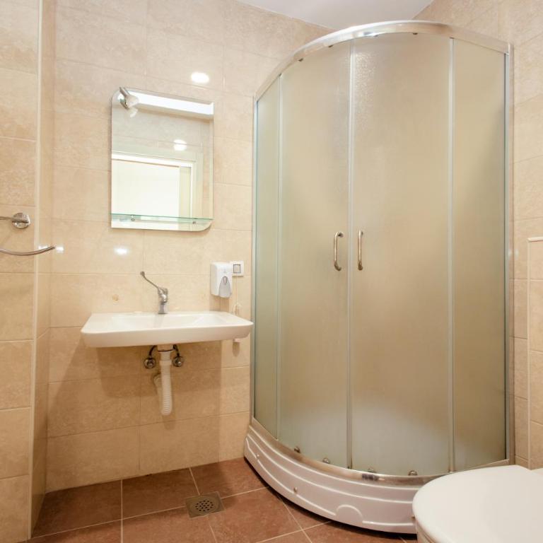 Hotel PIO - Dvokrevetna Soba sa Zasebnim Krevetom i Sopstvenim Kupatilom - 2