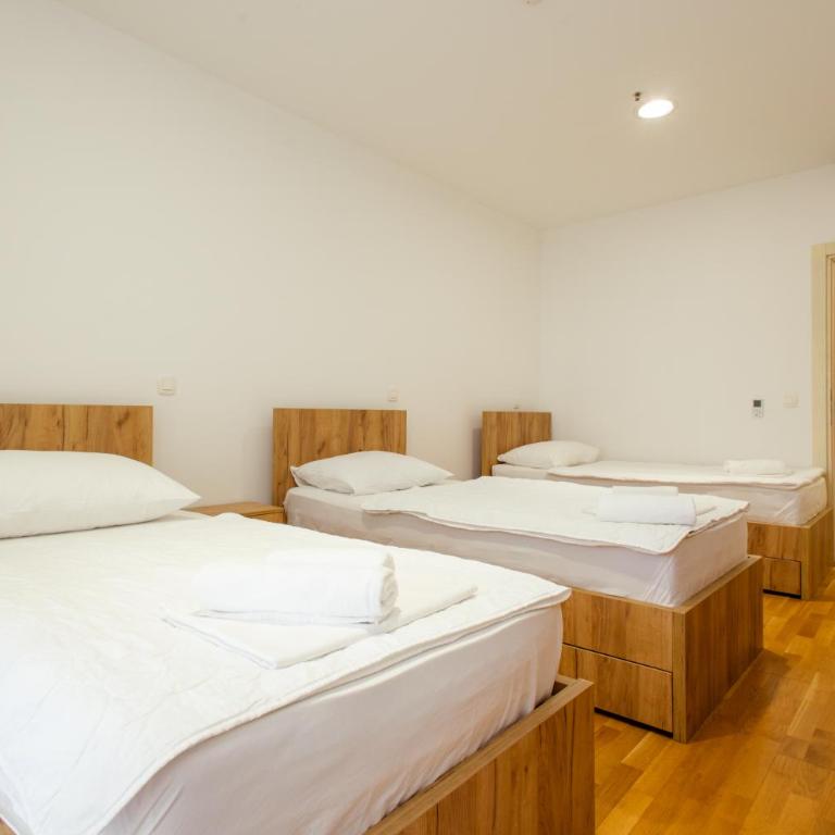 Hotel PIO - Trokrevetna Soba sa Sopstvenim Kupatilom - 2