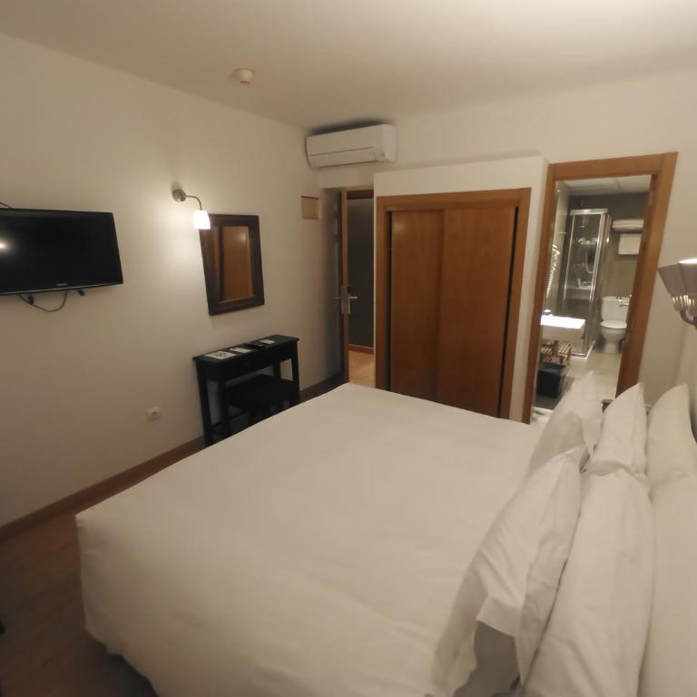 Hostal Parque Ibiza - Habitación Doble Estándar - 2