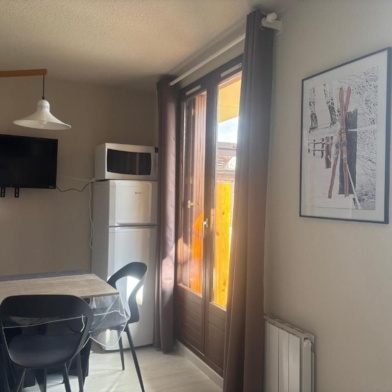 Studio sur Piste PUY ST VINCENT 1700 skis aux pieds ! - Apartamento de 1 dormitorio - 8