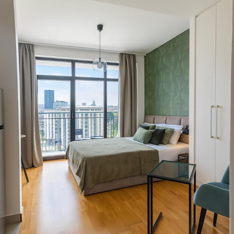 BW Riverside - Studio Apartment with Balcony - 6