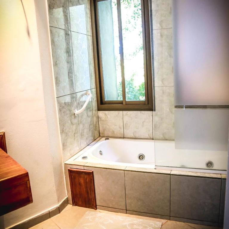 Rainforest Hotel & Cabañas - Habitación Doble Deluxe - 6