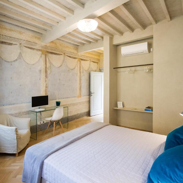 Il Piccolo Cavour Charming House B&B - Camera Deluxe - 2