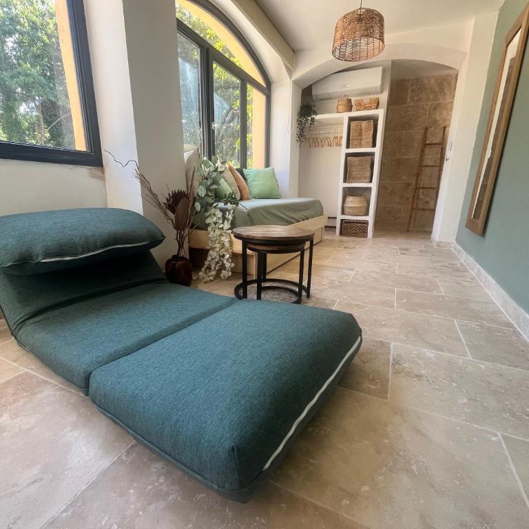 Aix-en-Provence, Cosy studio au calme de la campagne avec Spa et Clim - Apartment mit 1 Schlafzimmer - 59