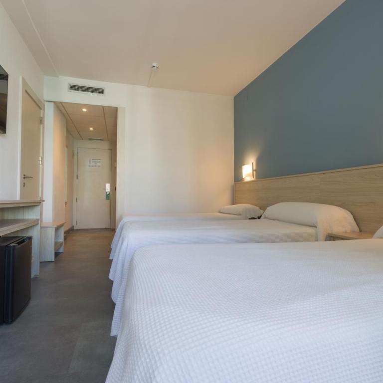 Ponient Marinada by PortAventura World - Available rates with tickets to PortAventura Park & Ferrari Land - Habitación Estándar 4* (3 adultos) - 2