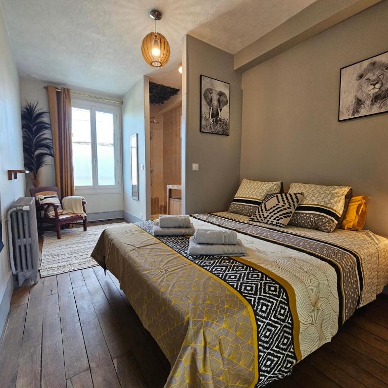 Gîte La Grange - 14 personnes Zoo de Beauval et Châteaux - Five-Bedroom House - 52