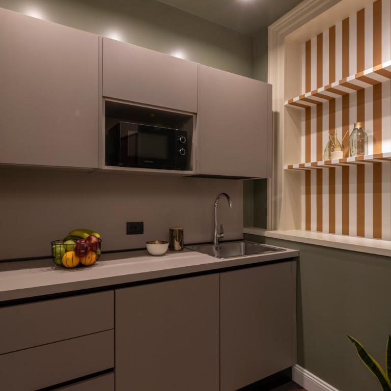 Carmela Homes & Residences - Monolocale King con Divano-Letto - 23