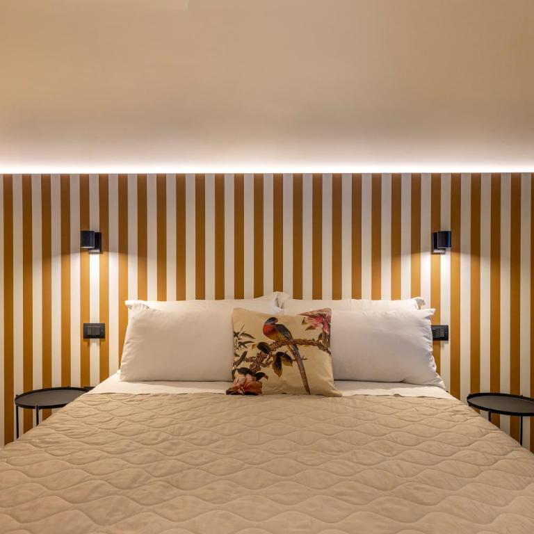 Carmela Homes & Residences - Monolocale King con Divano-Letto - 1