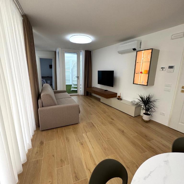 Residenza Harmonia - Appartamento Deluxe con 2 Camere da Letto e Vista Giardino - 11