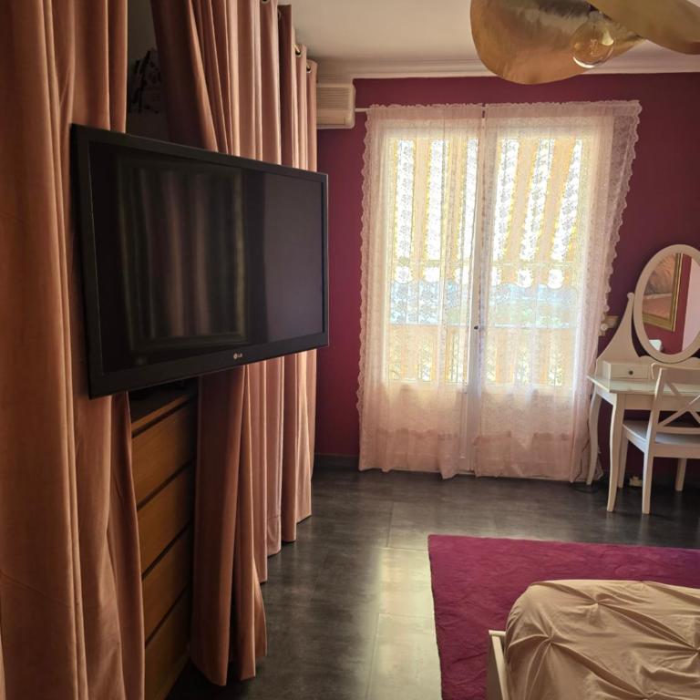 3 pièces avec vue proche du Port de Nice - Appartement 2 Chambres - 6