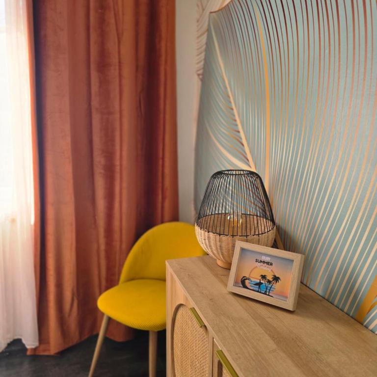 3 pièces avec vue proche du Port de Nice - Appartement 2 Chambres - 12