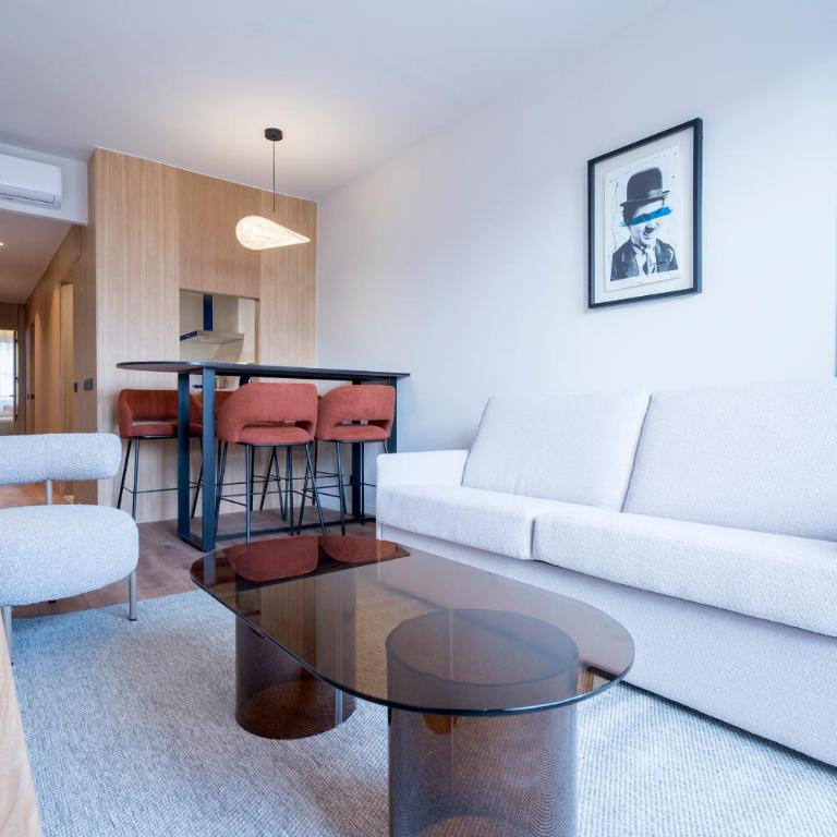 Iconic Suites - Penthouse with Terrace 1 Bedroom - 12