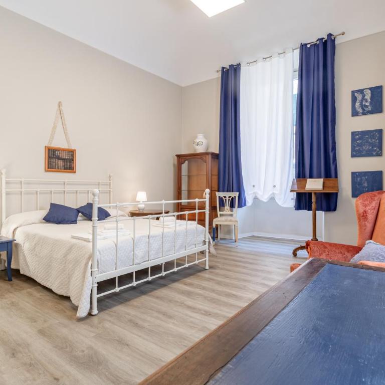 H11 THE KINGDOM'S APARTMENT Centro-Sanremo - Two-Bedroom Apartment - 3