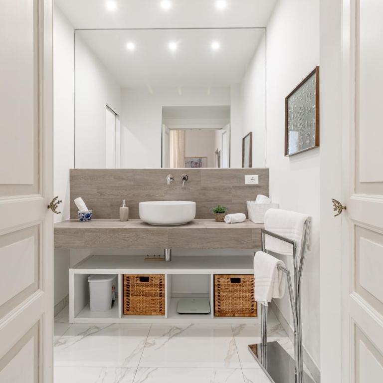 H11 THE KINGDOM'S APARTMENT Centro-Sanremo - Two-Bedroom Apartment - 33