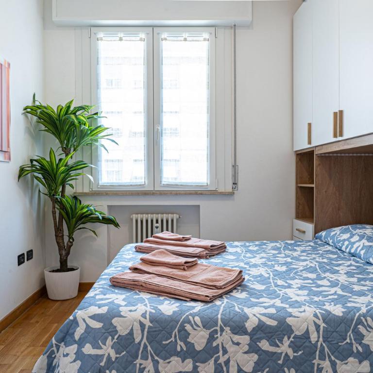 Sandrine - Two-Bedroom Apartment - 14