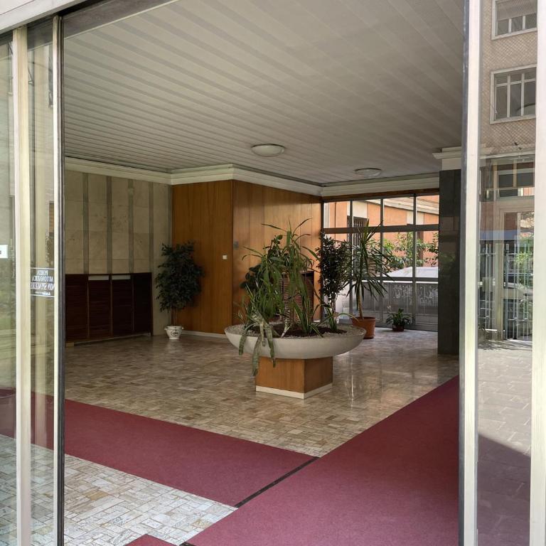Sandrine - Two-Bedroom Apartment - 22
