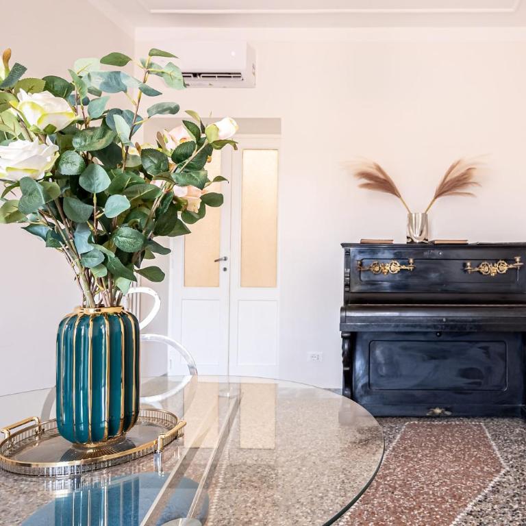 Exclusive View Rome I Residenza di Prestigio I 5 min metro Colosseo - Appartamento con 2 Camere da Letto - 2
