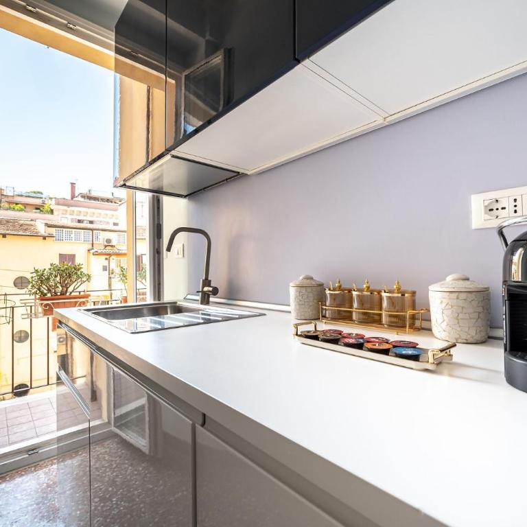 Exclusive View Rome I Residenza di Prestigio I 5 min metro Colosseo - Appartamento con 2 Camere da Letto - 17