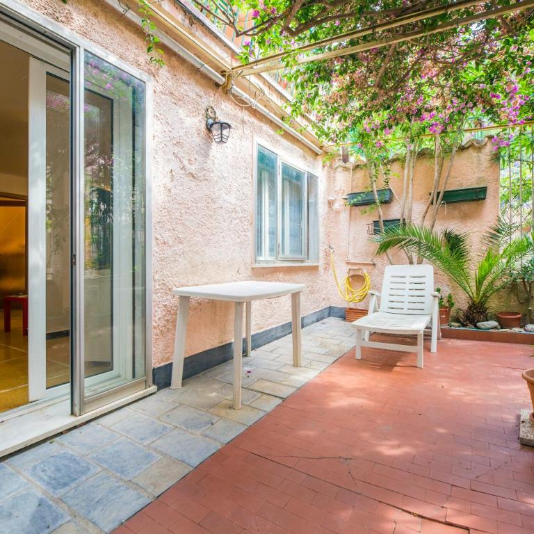 JOIVY Bright 2-Bedroom Flat with Terrace near the Beach - Appartamento con 2 Camere da Letto - 5