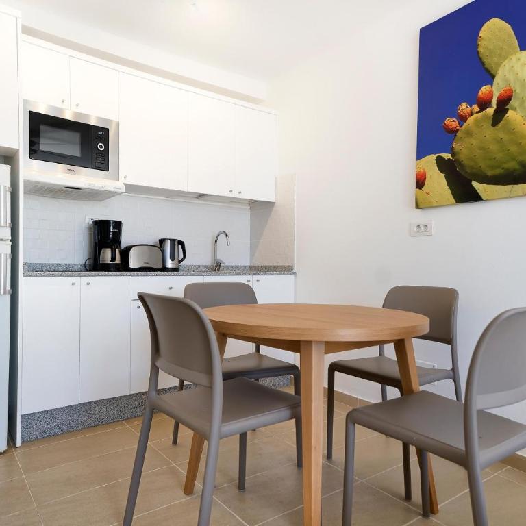 Servatur Altamar - Apartamento Clásico de 1 dormitorio con balcón y vistas parciales al mar - 5