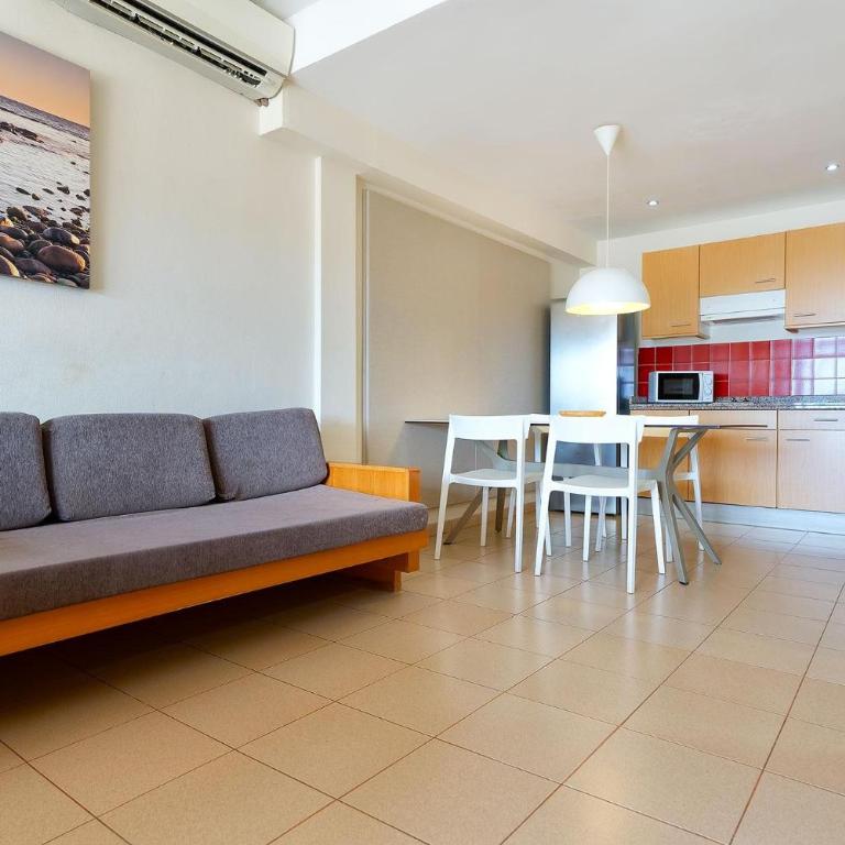 Servatur Altamadores - Apartamento Clásico de 1 dormitorio con terraza y vistas a la piscina - 4