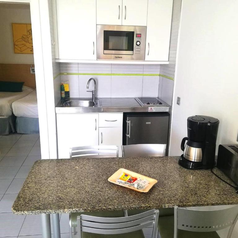 Servatur Riosol - Apartamento Clásico de 1 dormitorio con balcón, vistas al mar y aire acondicionado - 5
