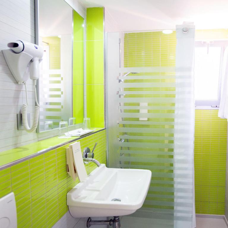Servatur Riosol - Apartamento Clásico de 1 dormitorio con balcón, vistas al mar y aire acondicionado - 6