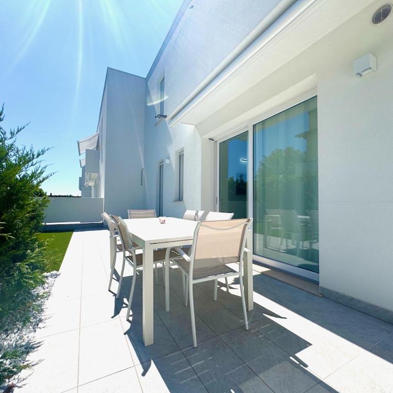 Brezza Marina - Home Immobiliare - Appartamento con 2 Camere da Letto - 9