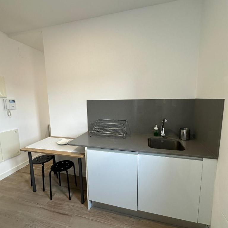 Brión 4ºA - One-Bedroom Apartment - 1