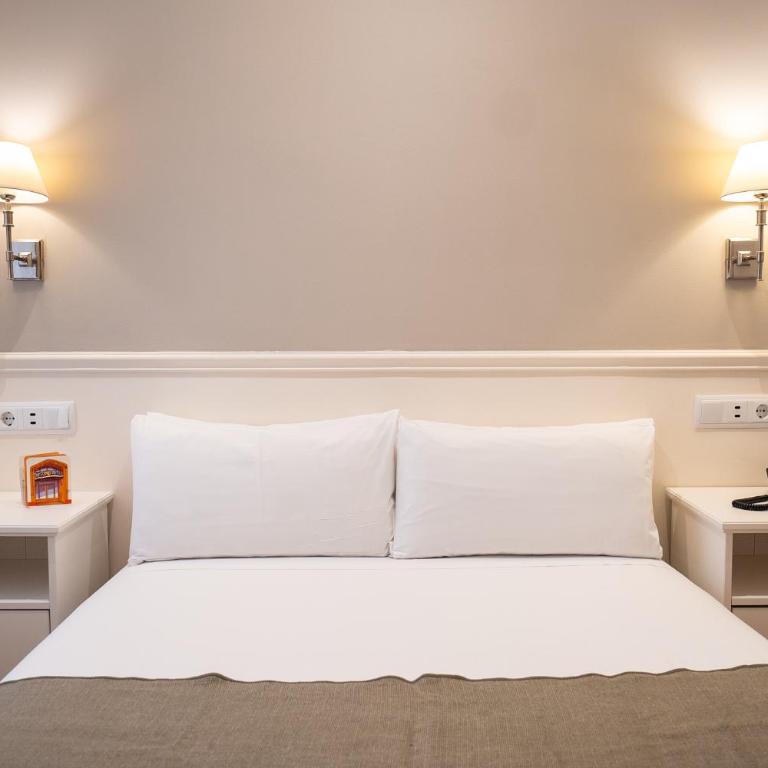 Mesón Castilla Atiram Hotels - Double Room - 1