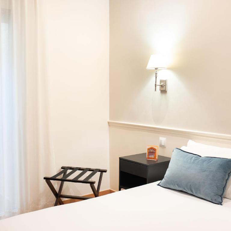 Mesón Castilla Atiram Hotels - Double Room - 5