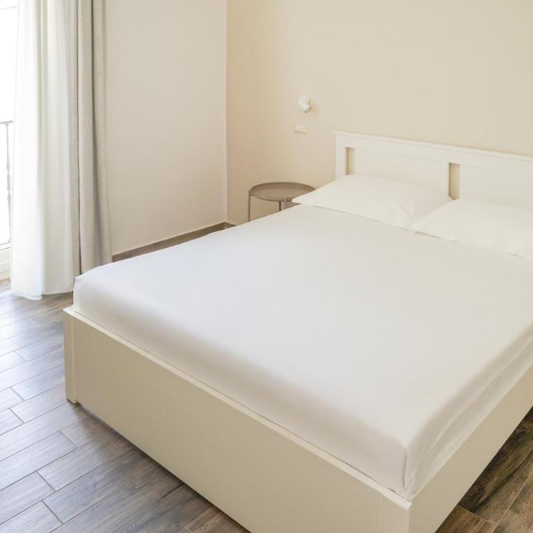Chiatamone Relais - One-Bedroom Apartment - 4