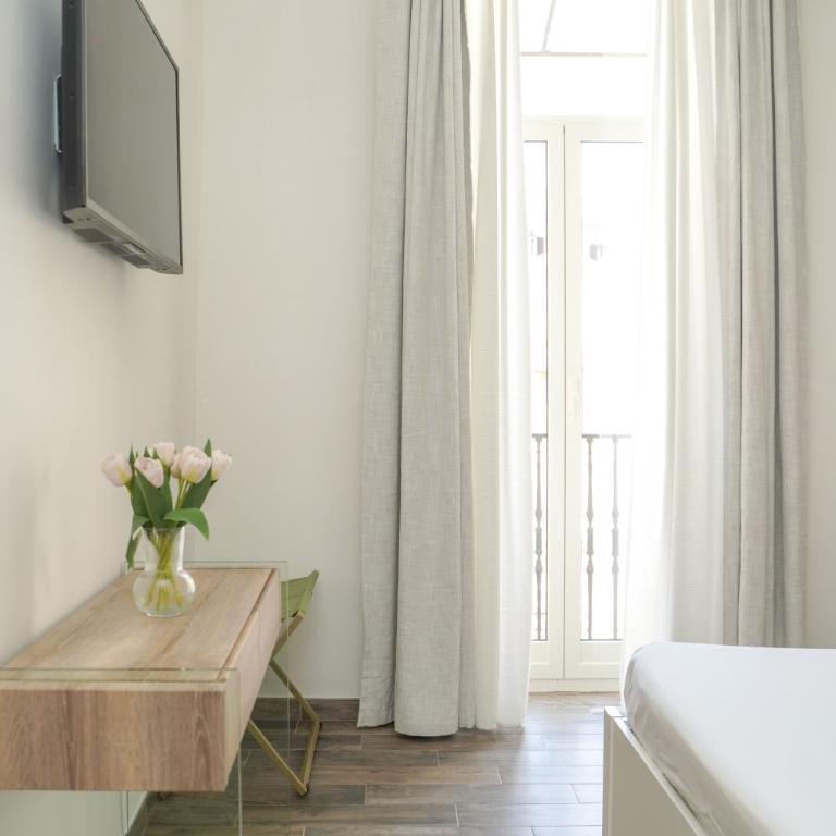 Chiatamone Relais - One-Bedroom Apartment - 1