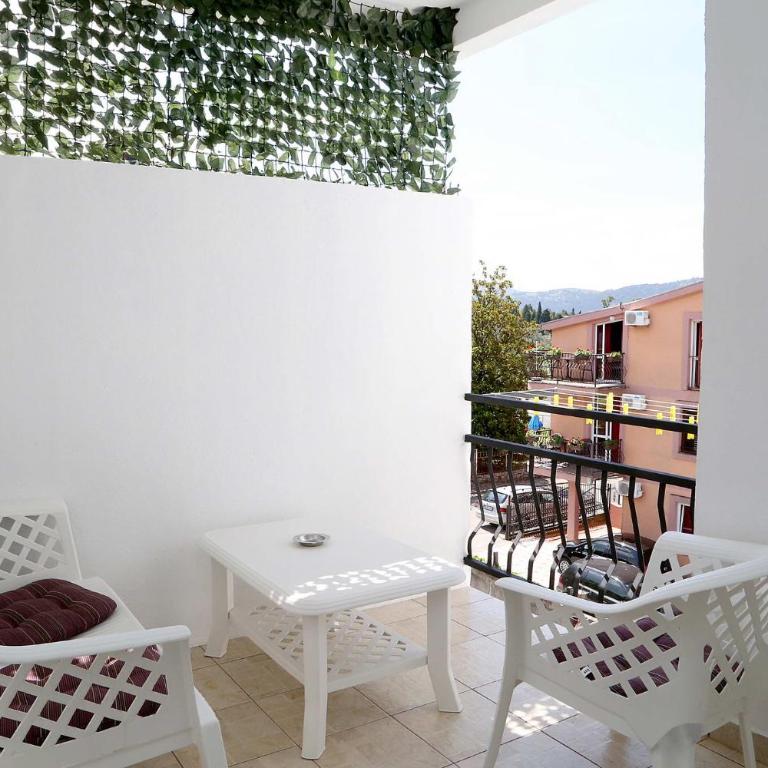 Apartments Stevo Nikočević - Studio with Balcony and Sea View - 28