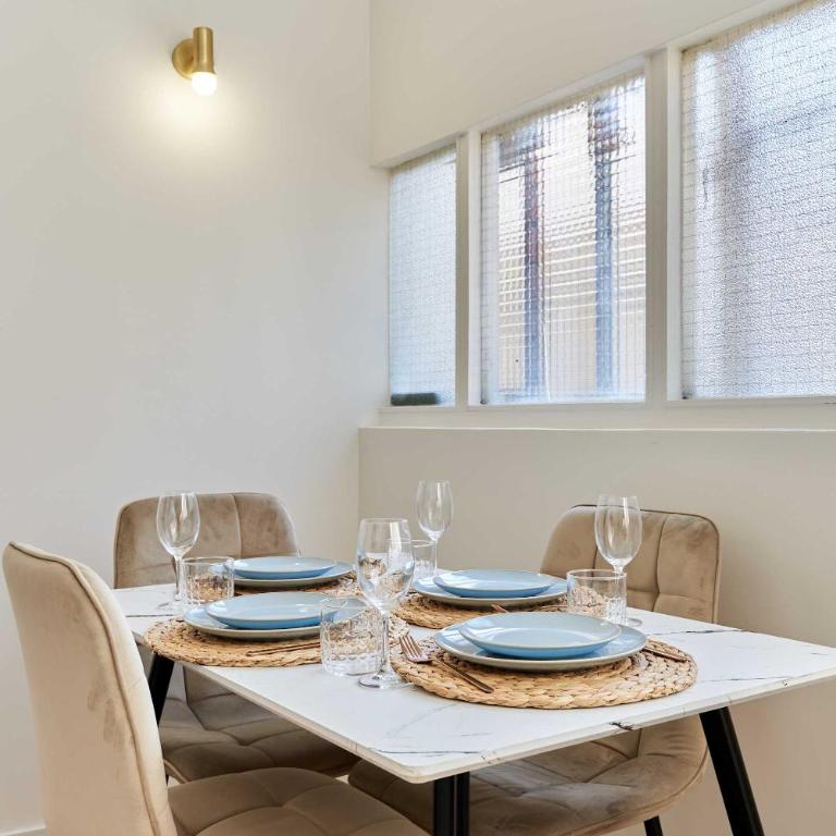 Residence with AC apartments Buttes Chaumont Park - Appartement 1 Chambre - 7