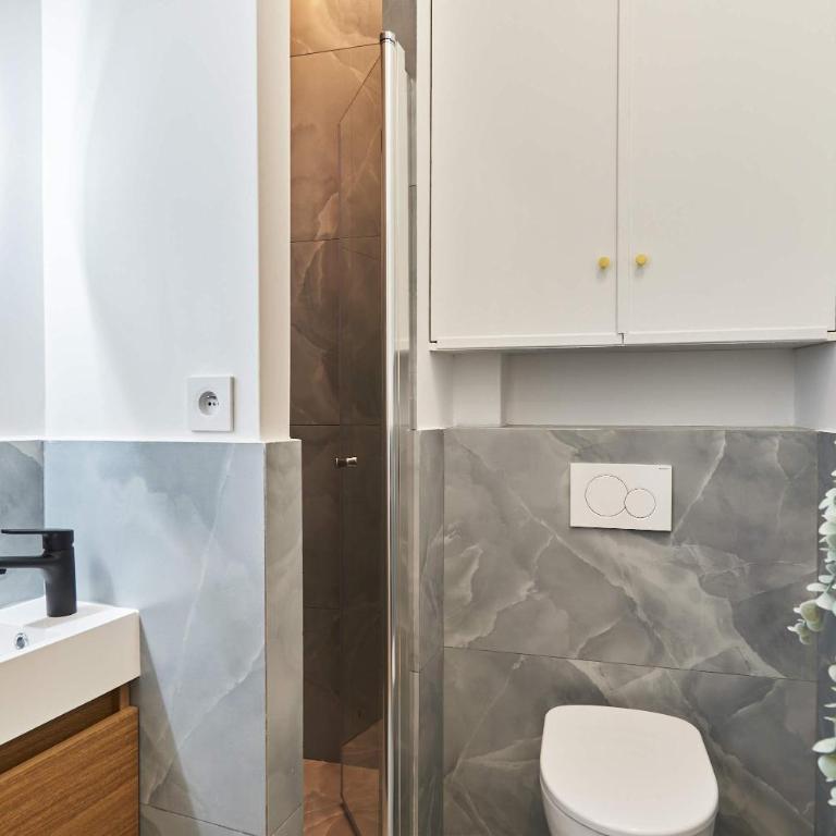 Residence with AC apartments Buttes Chaumont Park - Appartement 1 Chambre - 12