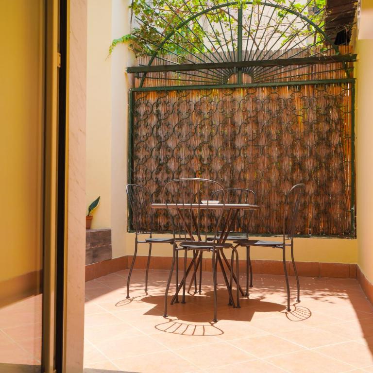Chiatamone Relais - One-Bedroom Apartment - 19
