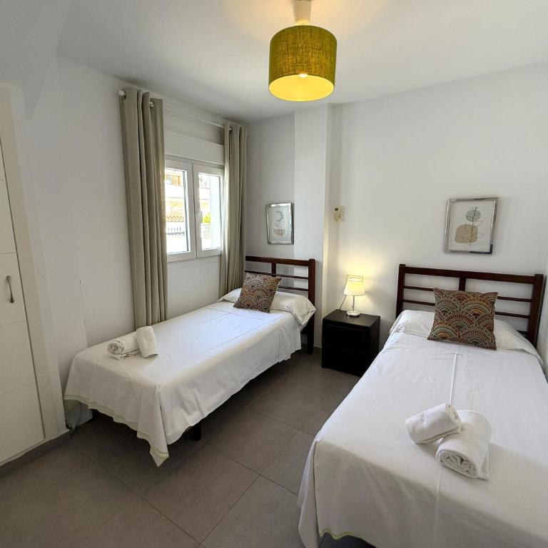 Nerja Paradise Rentals - Villa Daisy - Villa - 24