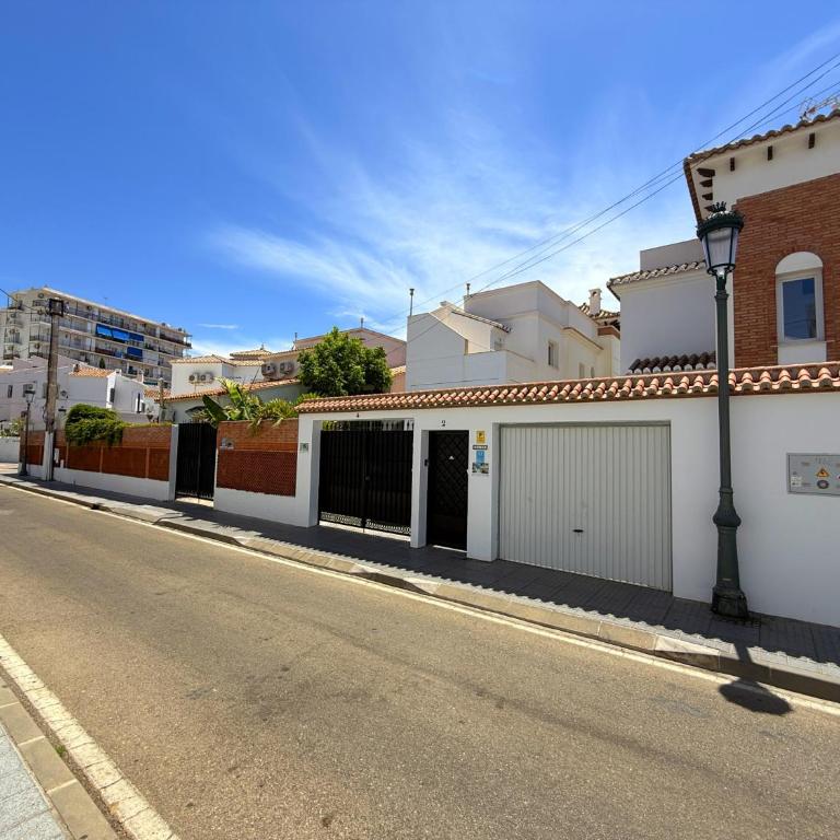 Nerja Paradise Rentals - Villa Daisy - Villa - 34