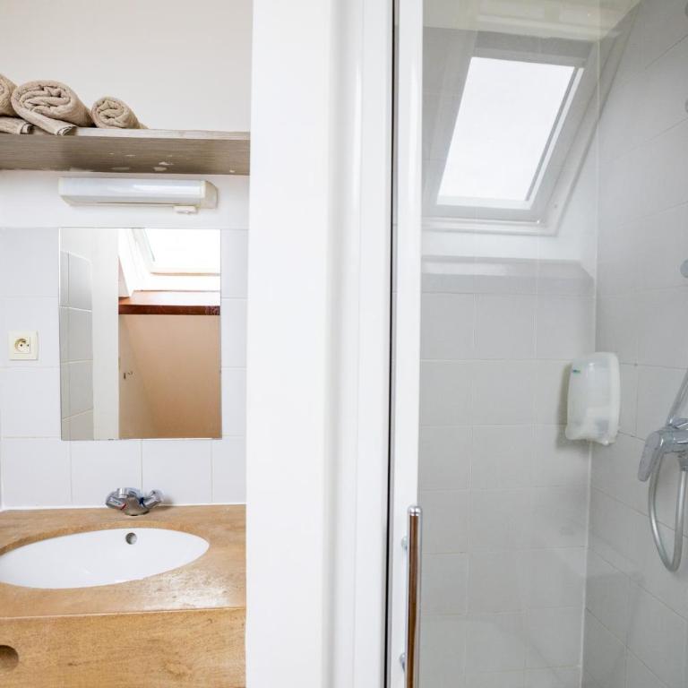 La Chaumière - Chambre Familiale avec Salle de Bains Privative - 1