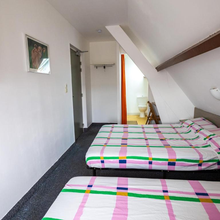 La Chaumière - Chambre Familiale avec Salle de Bains Privative - 5