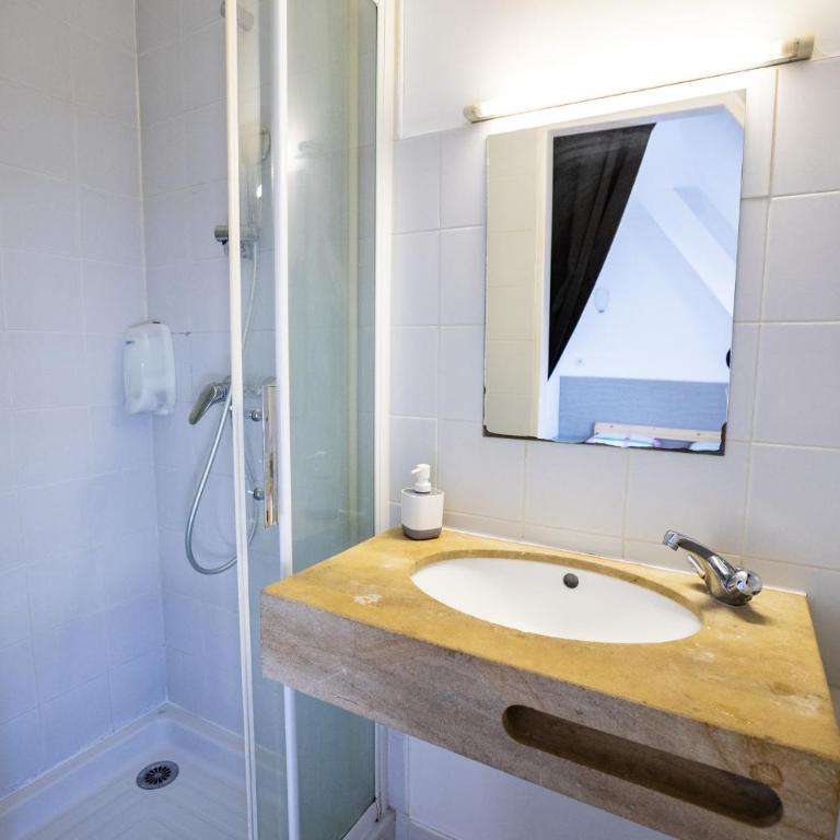 La Chaumière - Chambre Double avec Salle de Bains Privative - 3